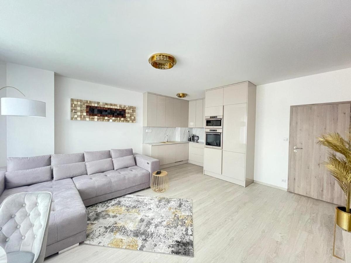 New Luxury City Centre Apartment With Panoramic View, Free Parking Bratislava Exteriér fotografie